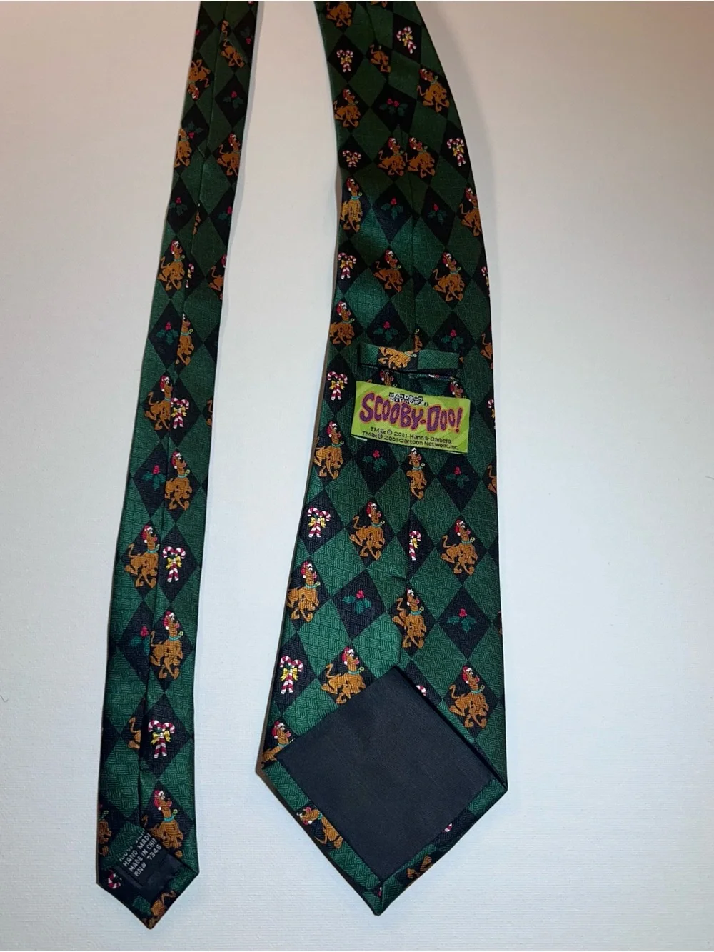 Scooby-Doo Christmas 100% Silk Holiday Necktie NWT